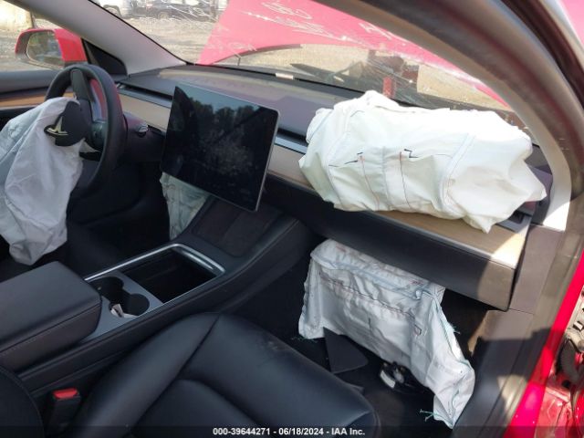 Photo 4 VIN: 5YJ3E1EB4MF063902 - TESLA MODEL 3 