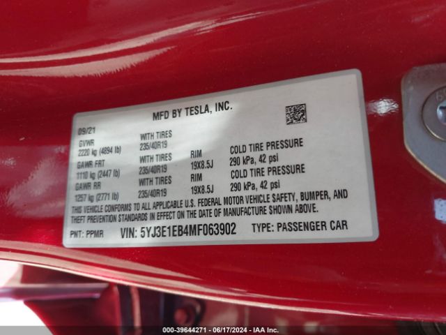 Photo 8 VIN: 5YJ3E1EB4MF063902 - TESLA MODEL 3 