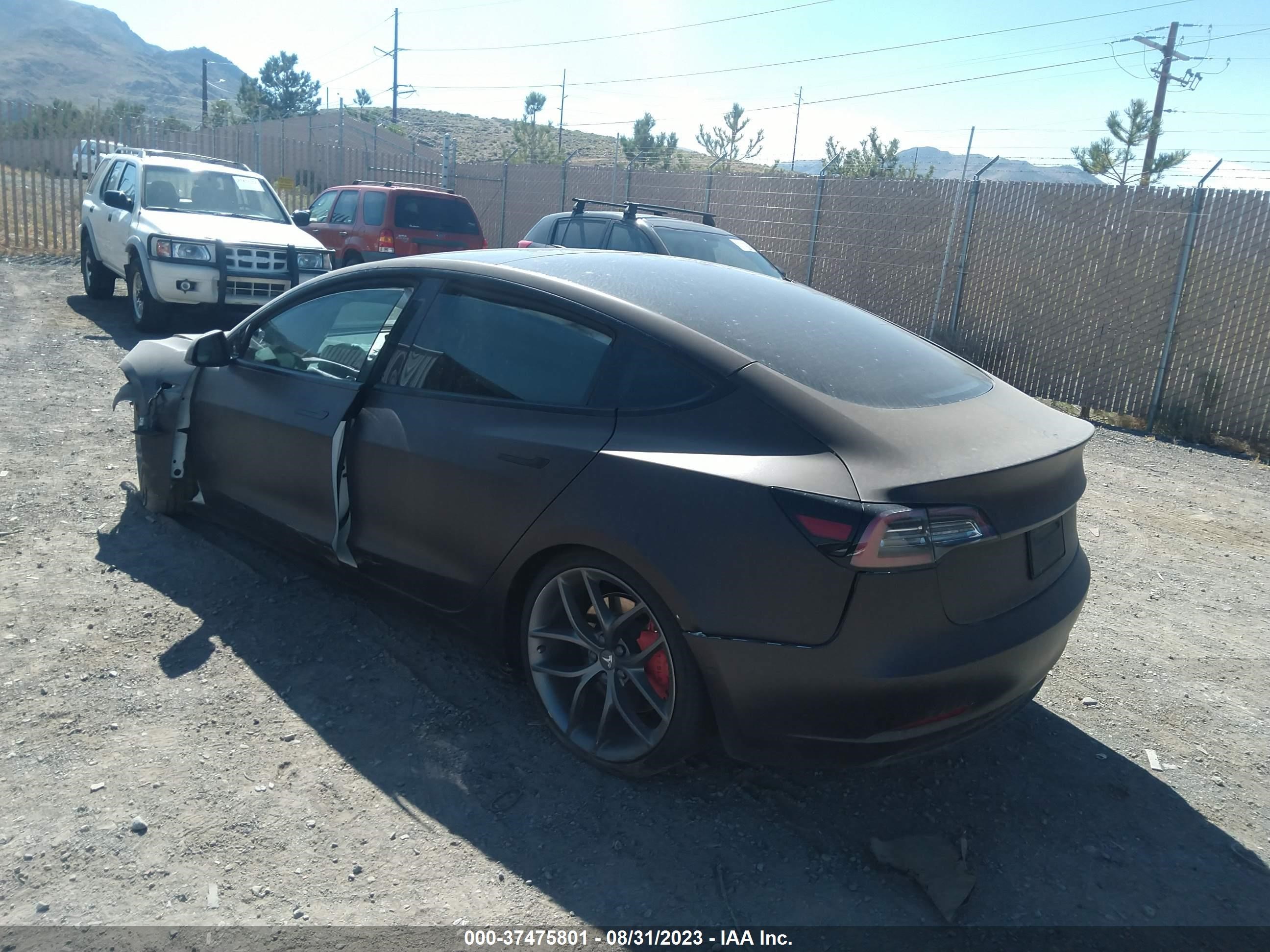 Photo 2 VIN: 5YJ3E1EB4MF902270 - TESLA MODEL 3 