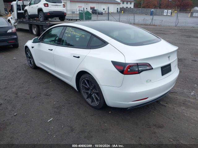 Photo 2 VIN: 5YJ3E1EB4NF152435 - TESLA MODEL 3 