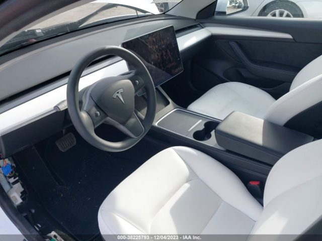 Photo 4 VIN: 5YJ3E1EB4NF176931 - TESLA MODEL 3 