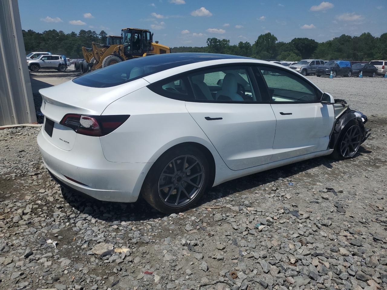 Photo 2 VIN: 5YJ3E1EB4NF203741 - TESLA MODEL 3 