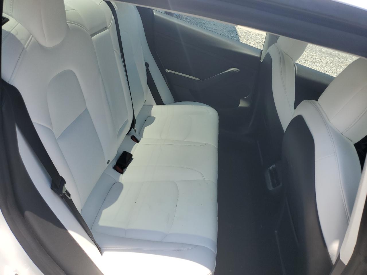 Photo 9 VIN: 5YJ3E1EB4NF203741 - TESLA MODEL 3 