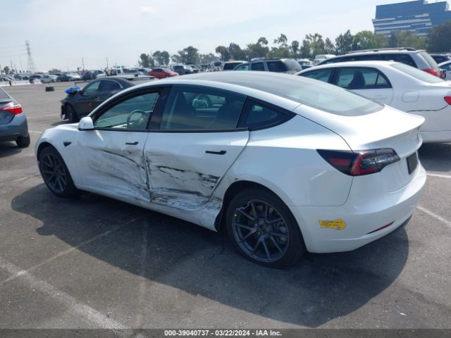 Photo 2 VIN: 5YJ3E1EB4NF271957 - TESLA MODEL 3 