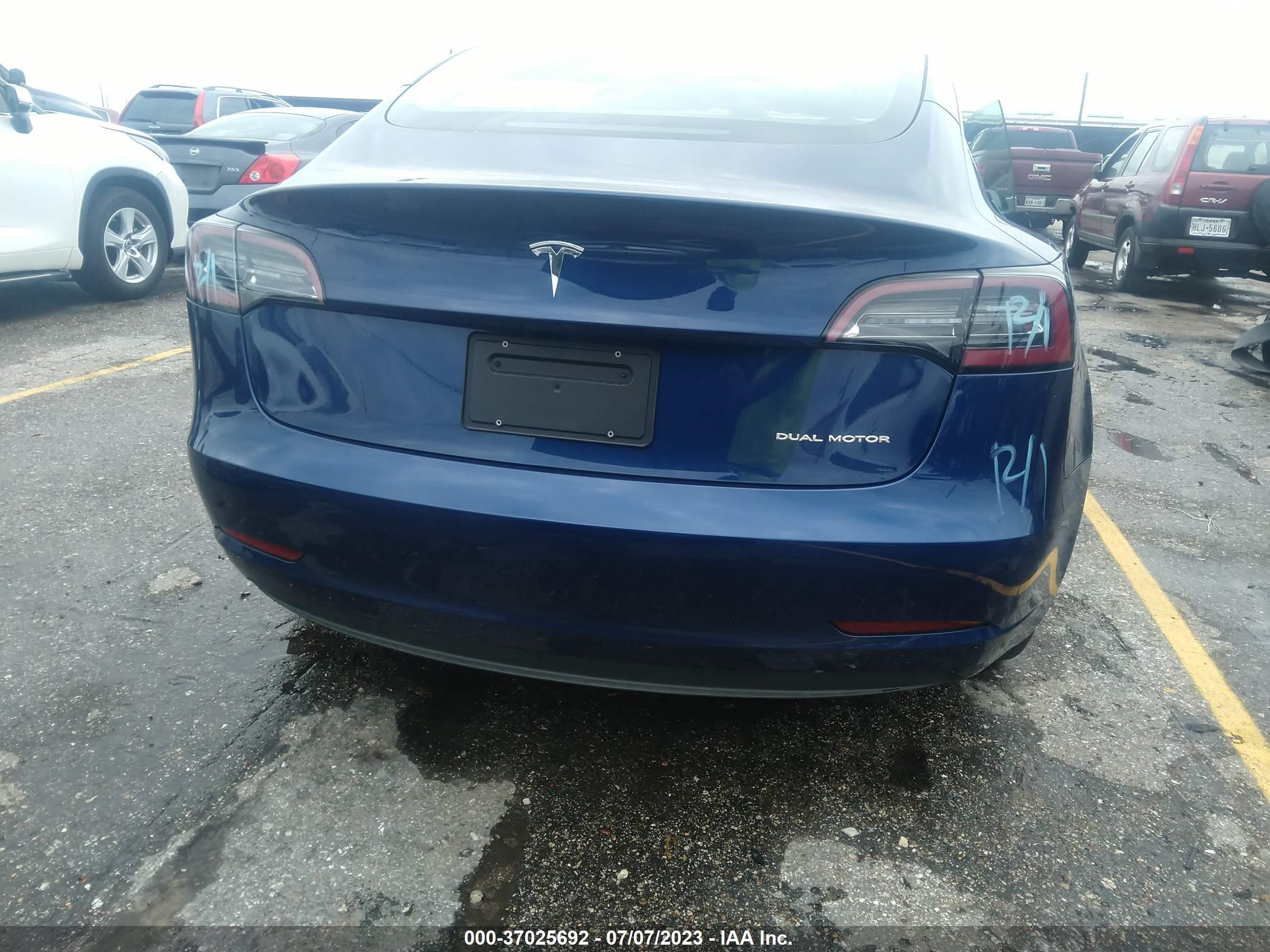 Photo 13 VIN: 5YJ3E1EB4PF391387 - TESLA MODEL 3 