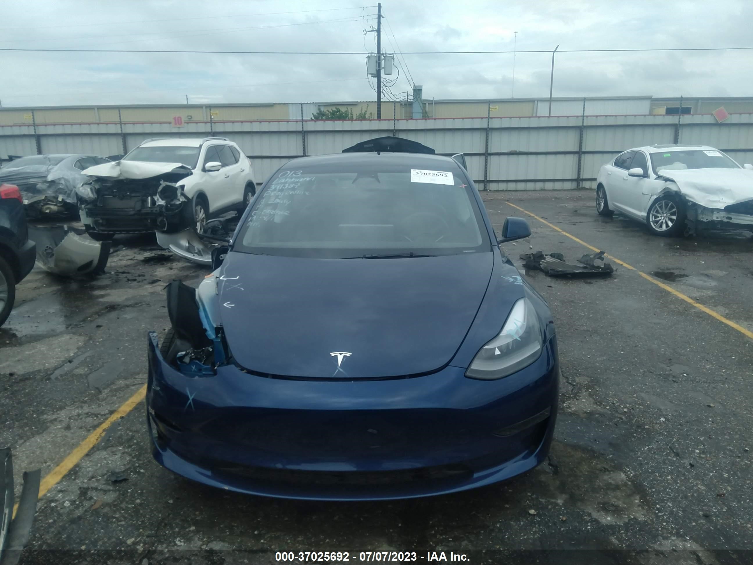 Photo 9 VIN: 5YJ3E1EB4PF391387 - TESLA MODEL 3 