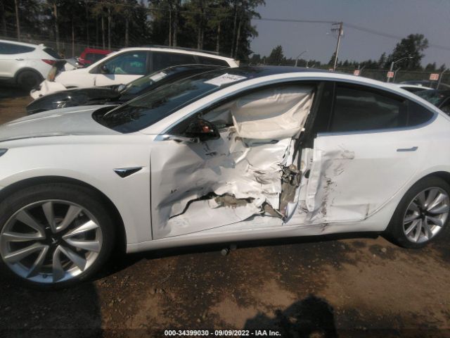 Photo 5 VIN: 5YJ3E1EB5JF067906 - TESLA MODEL 3 