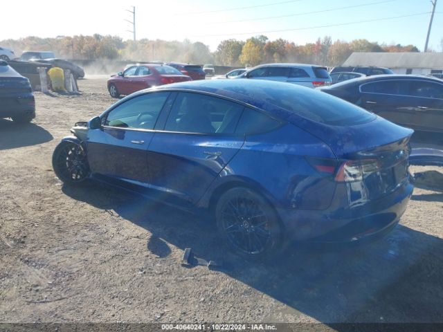 Photo 2 VIN: 5YJ3E1EB5JF096595 - TESLA MODEL 3 