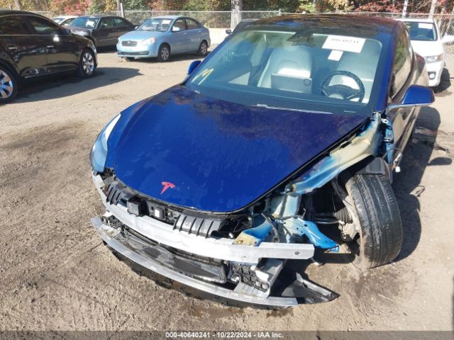 Photo 5 VIN: 5YJ3E1EB5JF096595 - TESLA MODEL 3 