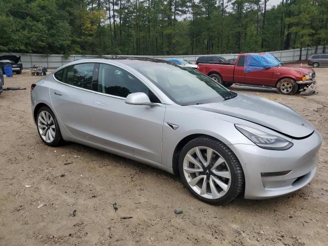 Photo 3 VIN: 5YJ3E1EB5JF117008 - TESLA MODEL 3 