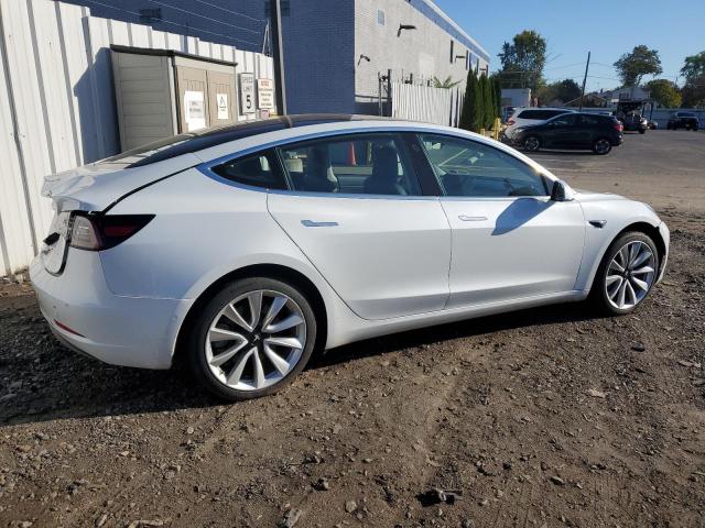 Photo 2 VIN: 5YJ3E1EB5JF117669 - TESLA MODEL 3 