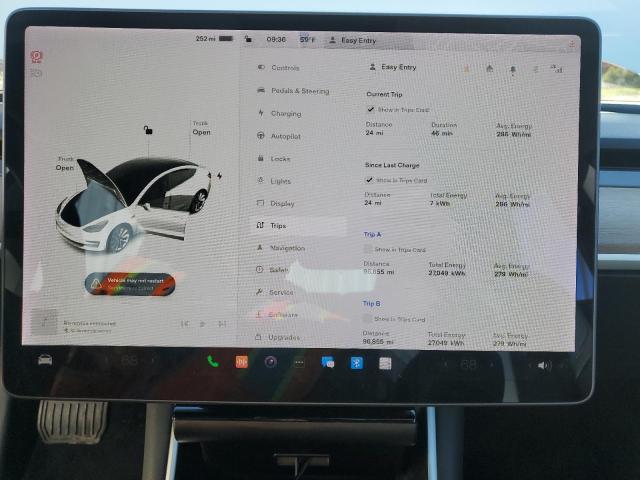 Photo 8 VIN: 5YJ3E1EB5JF117669 - TESLA MODEL 3 