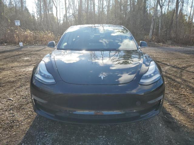 Photo 4 VIN: 5YJ3E1EB5JF126811 - TESLA MODEL 3 