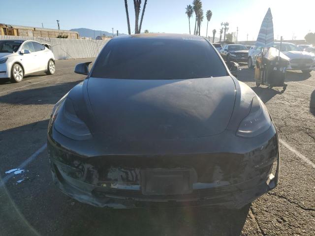 Photo 4 VIN: 5YJ3E1EB5JF127764 - TESLA MODEL 3 