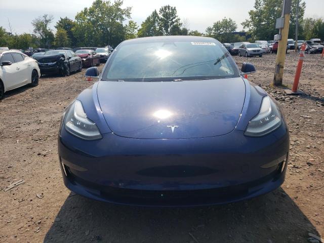 Photo 4 VIN: 5YJ3E1EB5JF133757 - TESLA MODEL 3 