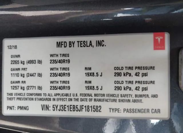 Photo 8 VIN: 5YJ3E1EB5JF181582 - TESLA MODEL 3 