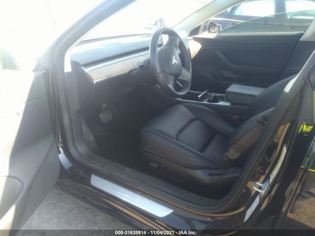 Photo 4 VIN: 5YJ3E1EB5JF186846 - TESLA MODEL 3 