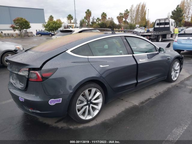 Photo 3 VIN: 5YJ3E1EB5JF188144 - TESLA MODEL 3 