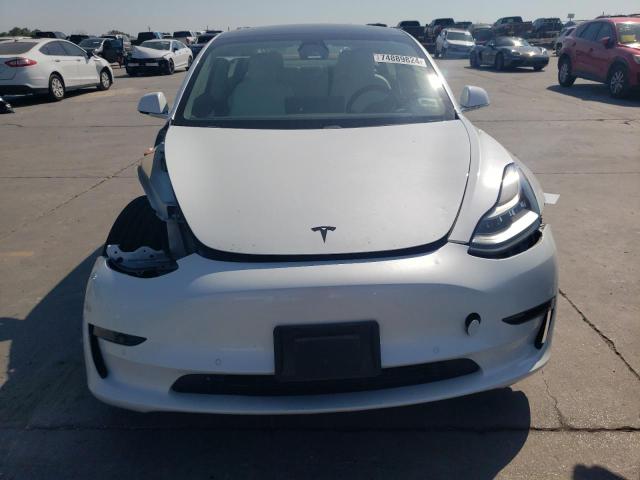 Photo 4 VIN: 5YJ3E1EB5KF421554 - TESLA MODEL 3 