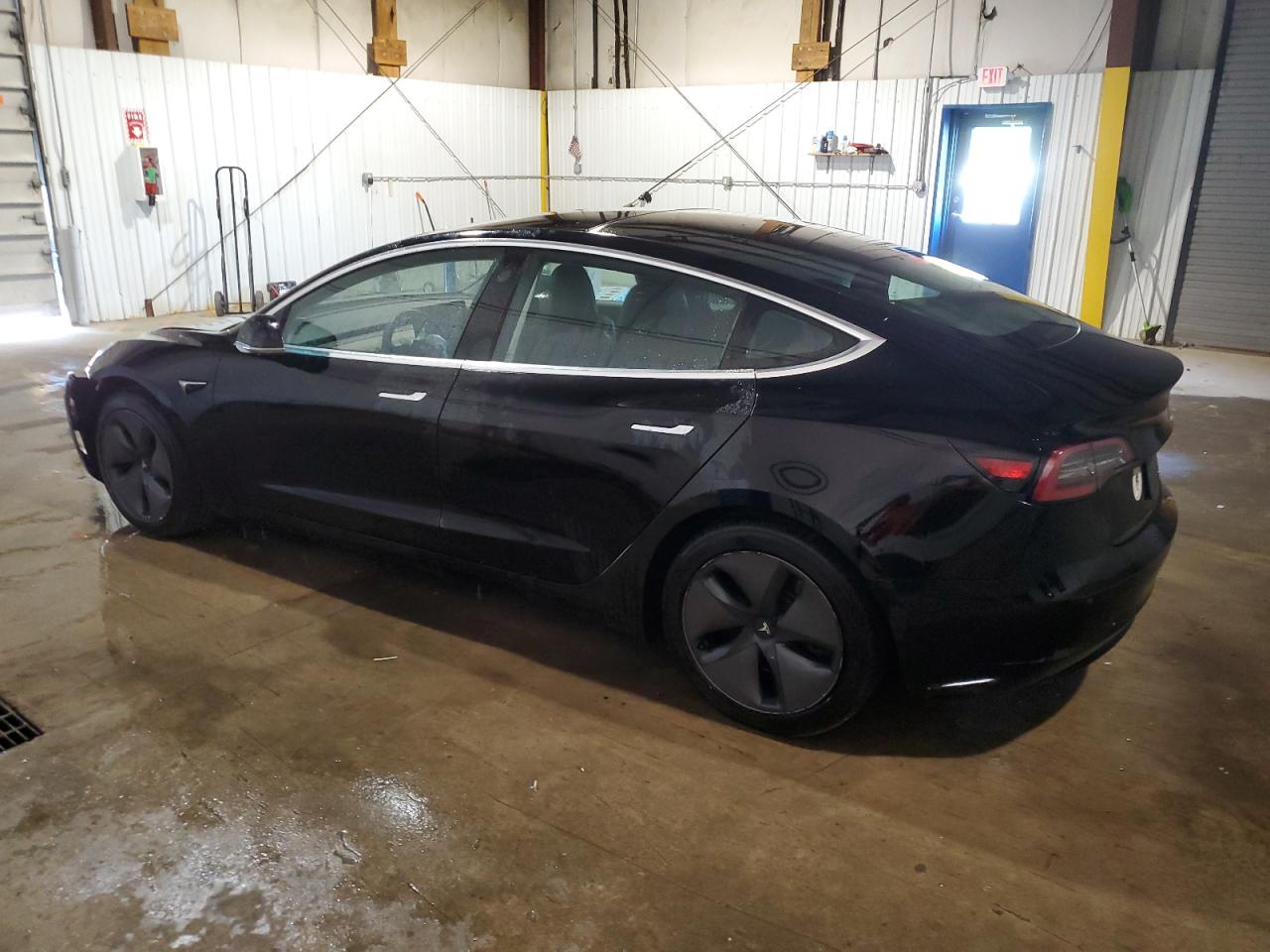 Photo 1 VIN: 5YJ3E1EB5KF432411 - TESLA MODEL 3 