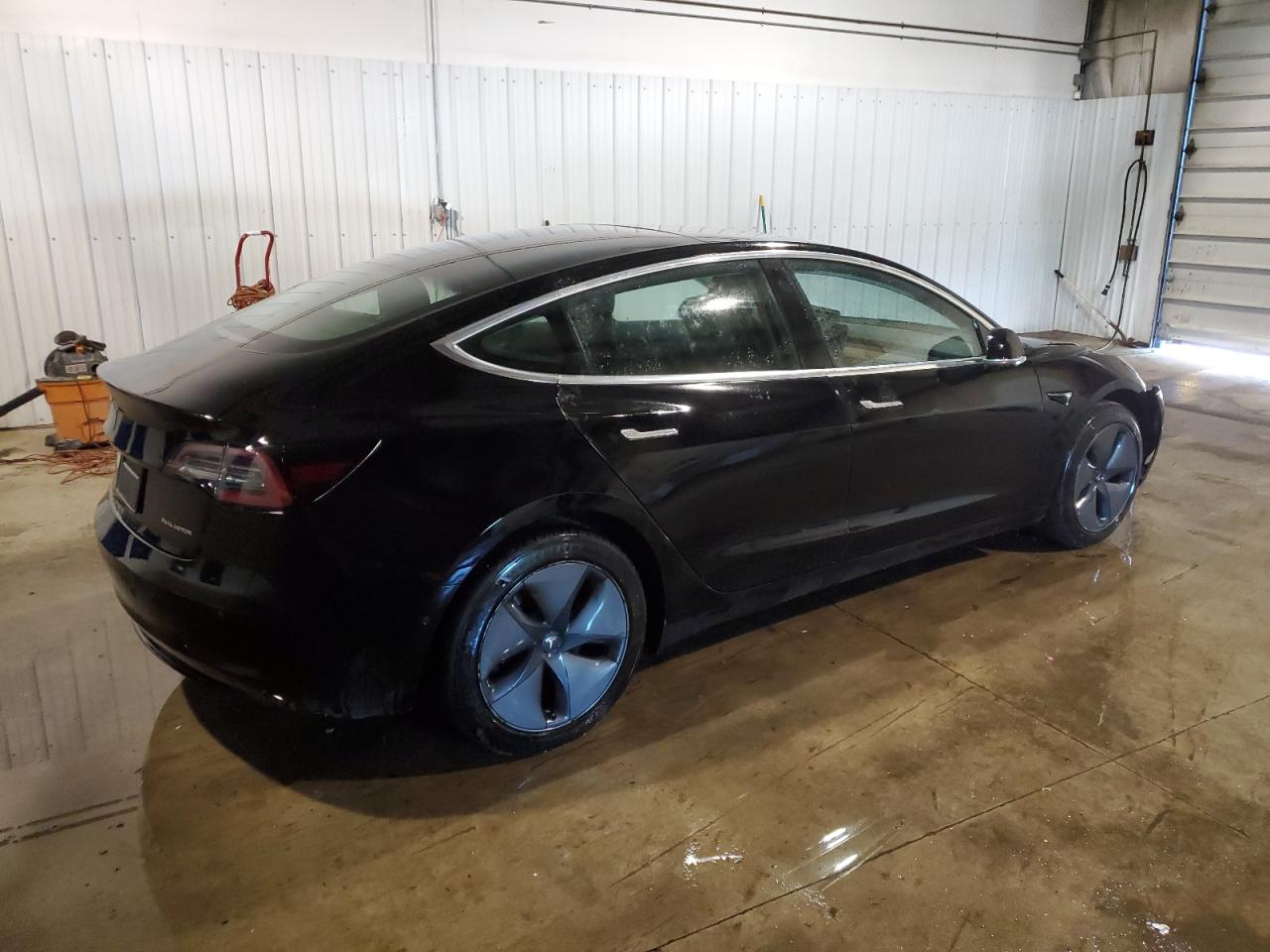 Photo 2 VIN: 5YJ3E1EB5KF432411 - TESLA MODEL 3 