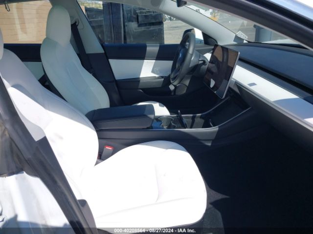 Photo 4 VIN: 5YJ3E1EB5LF639656 - TESLA MODEL 3 