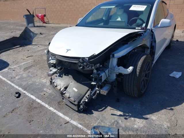 Photo 5 VIN: 5YJ3E1EB5LF639656 - TESLA MODEL 3 