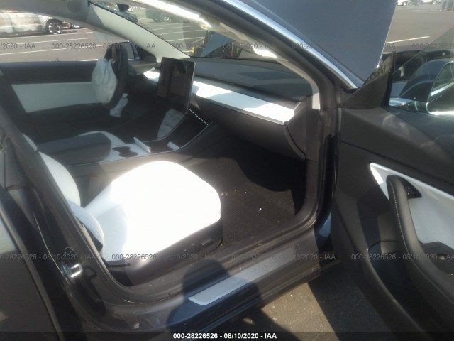 Photo 4 VIN: 5YJ3E1EB5LF667991 - TESLA MODEL 3 