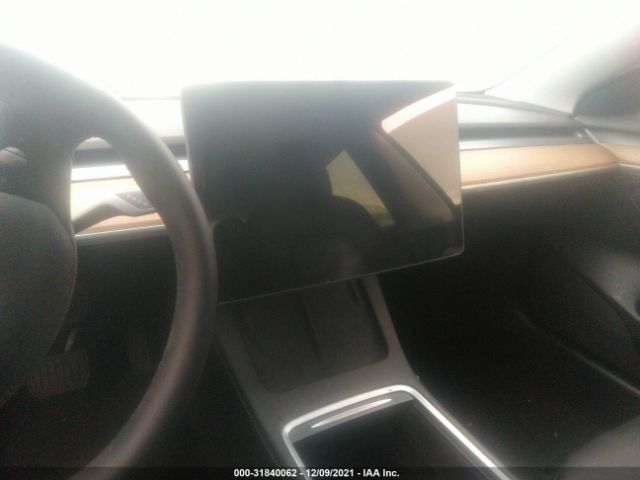 Photo 6 VIN: 5YJ3E1EB5MF006625 - TESLA MODEL 3 