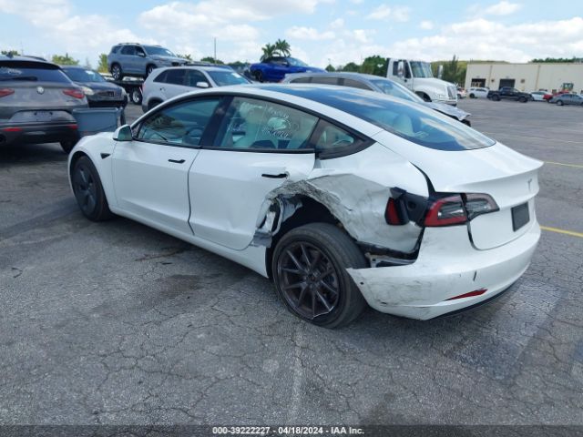 Photo 2 VIN: 5YJ3E1EB5MF026423 - TESLA MODEL 3 