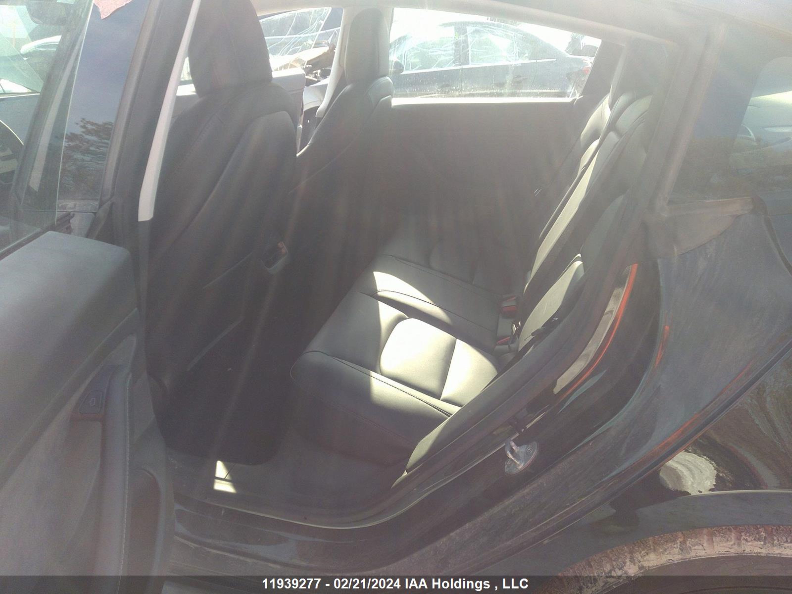 Photo 7 VIN: 5YJ3E1EB5MF859459 - TESLA MODEL 3 