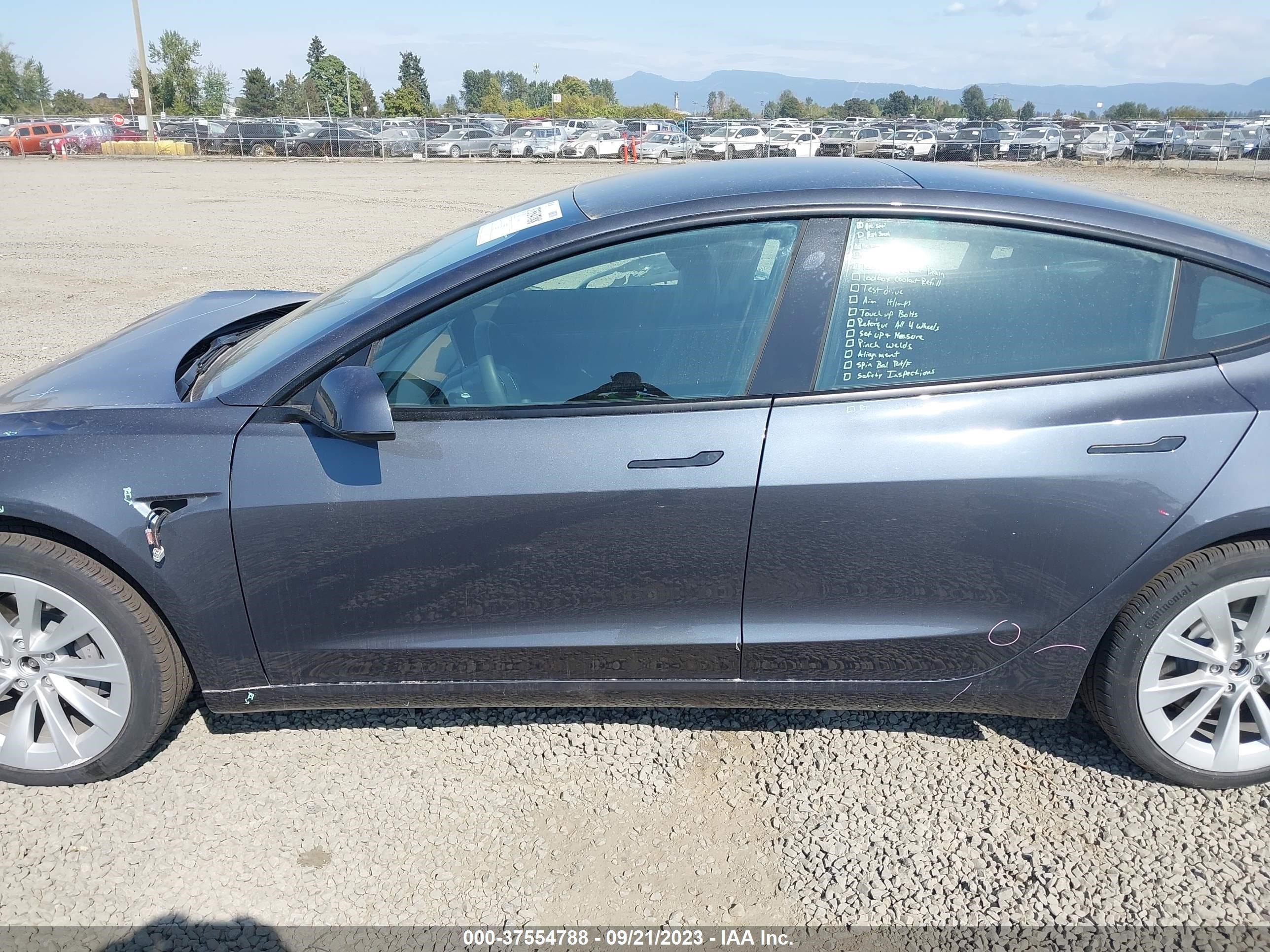 Photo 13 VIN: 5YJ3E1EB5MF870977 - TESLA MODEL 3 