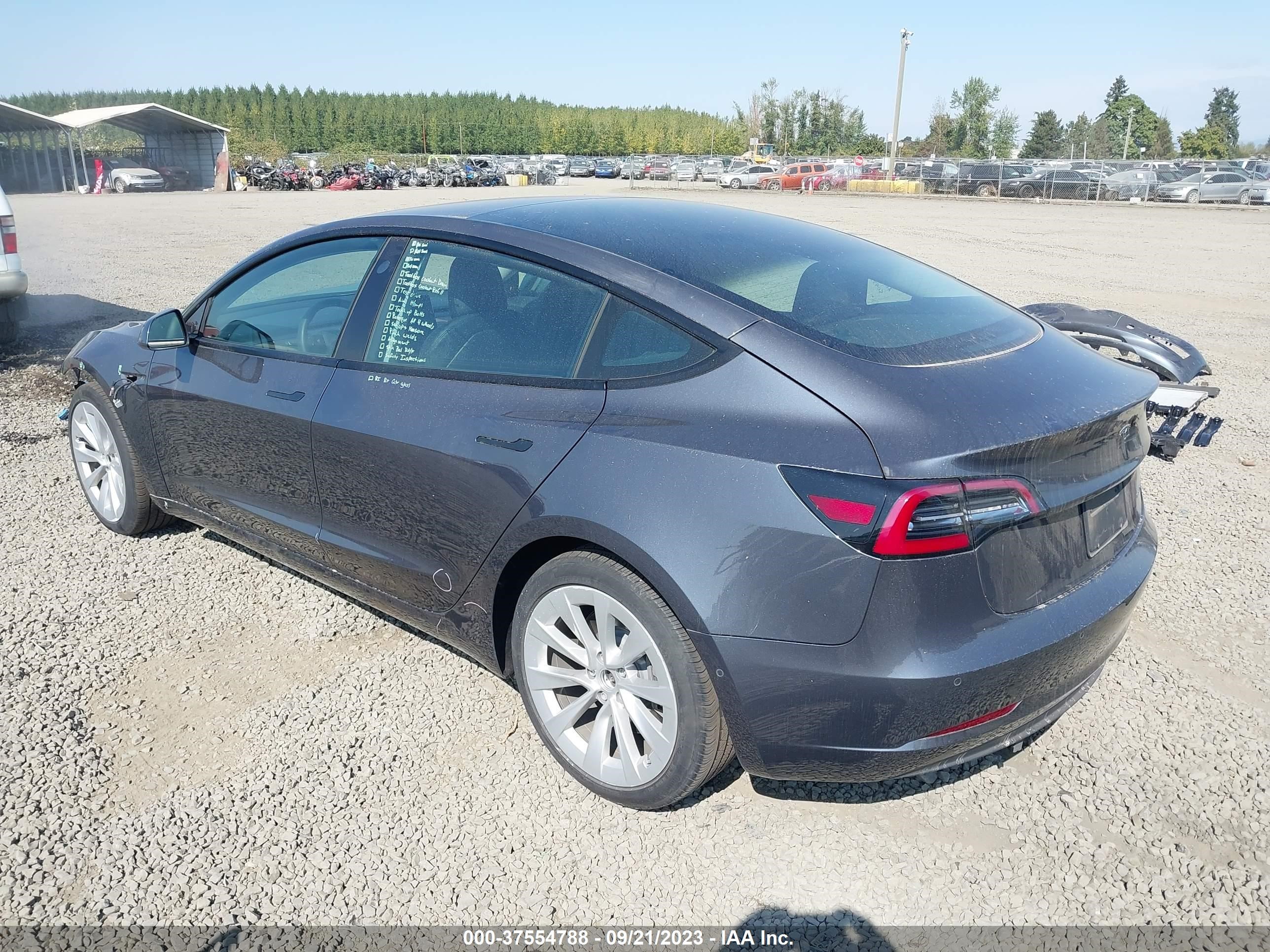 Photo 2 VIN: 5YJ3E1EB5MF870977 - TESLA MODEL 3 