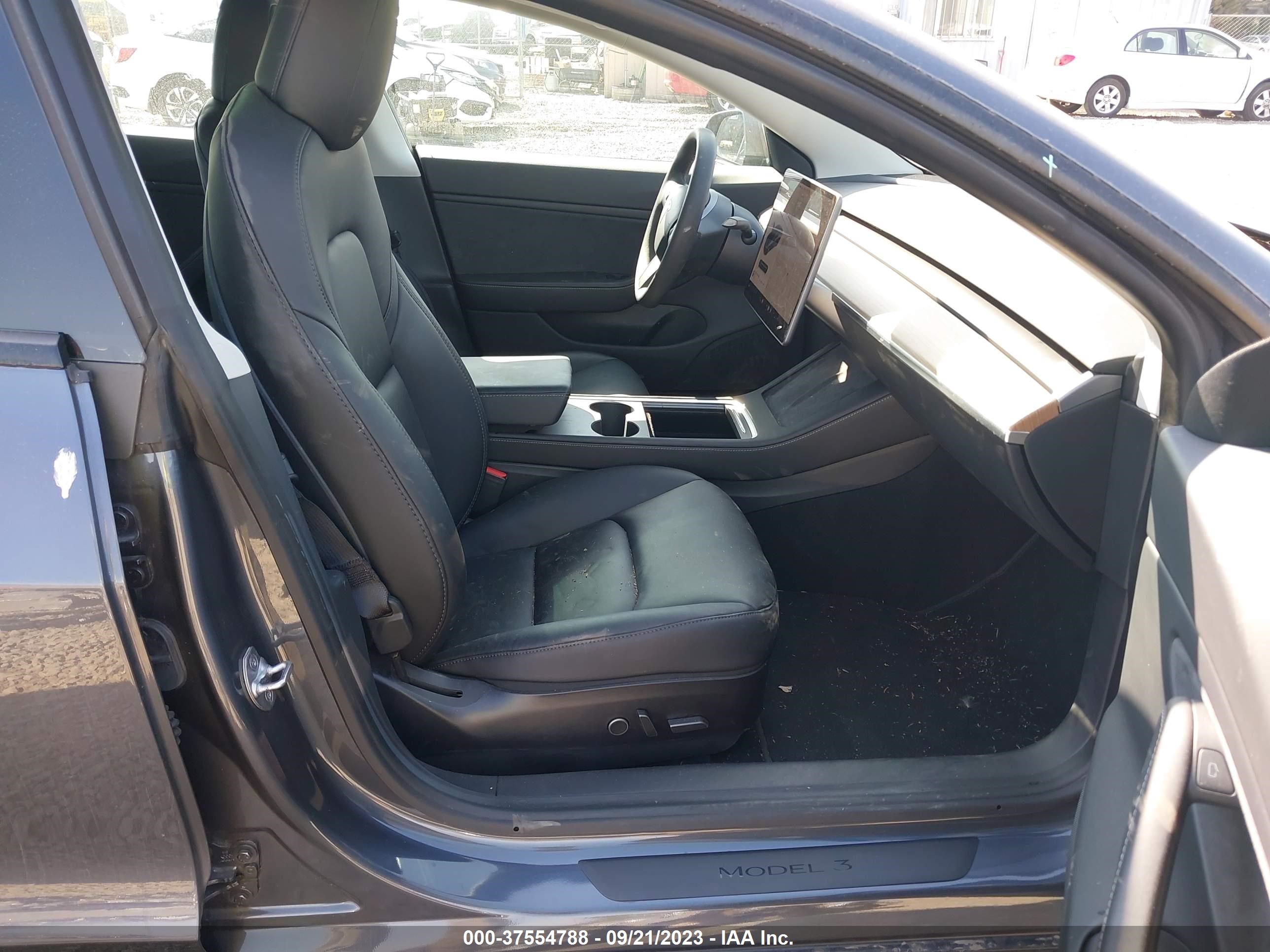 Photo 4 VIN: 5YJ3E1EB5MF870977 - TESLA MODEL 3 