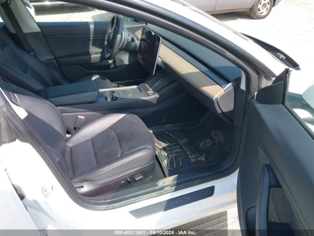 Photo 4 VIN: 5YJ3E1EB5MF902925 - TESLA MODEL 3 