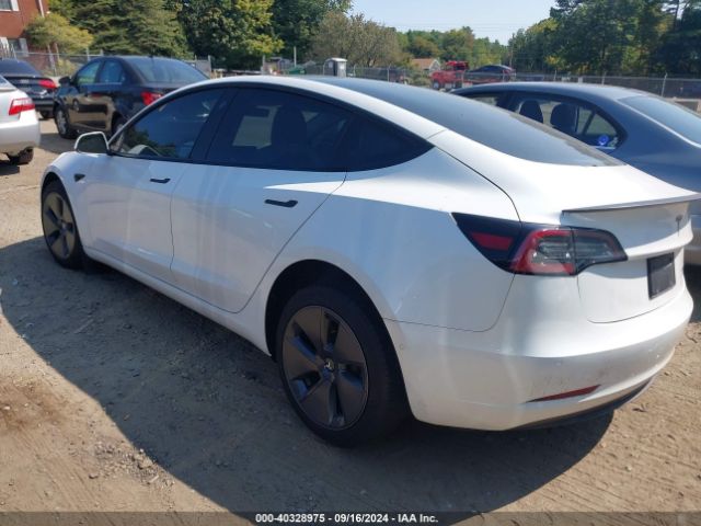 Photo 2 VIN: 5YJ3E1EB5MF960596 - TESLA MODEL 3 