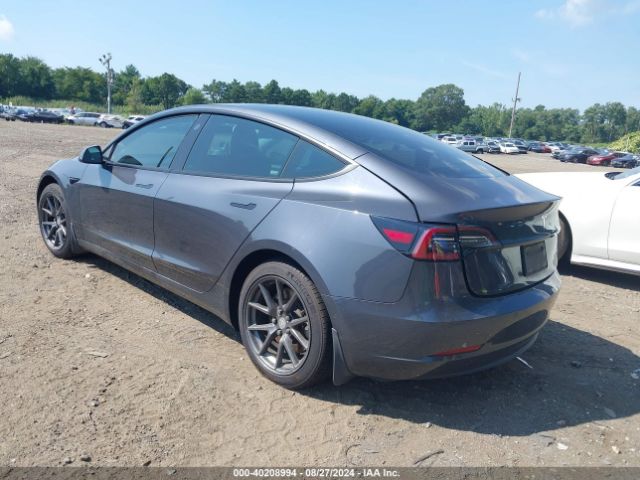 Photo 2 VIN: 5YJ3E1EB5MF983943 - TESLA MODEL 3 