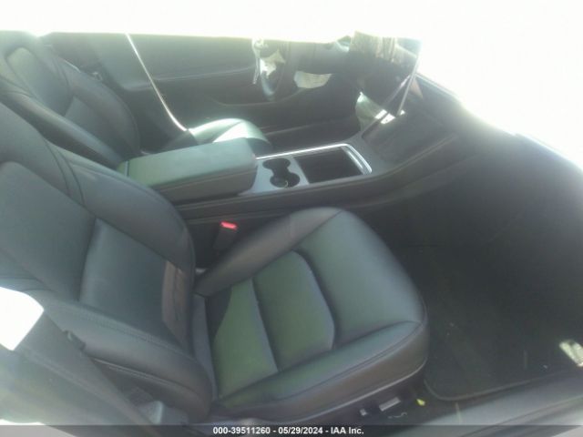 Photo 4 VIN: 5YJ3E1EB5MF992741 - TESLA MODEL 3 