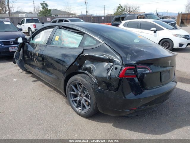 Photo 2 VIN: 5YJ3E1EB5NF182866 - TESLA MODEL 3 