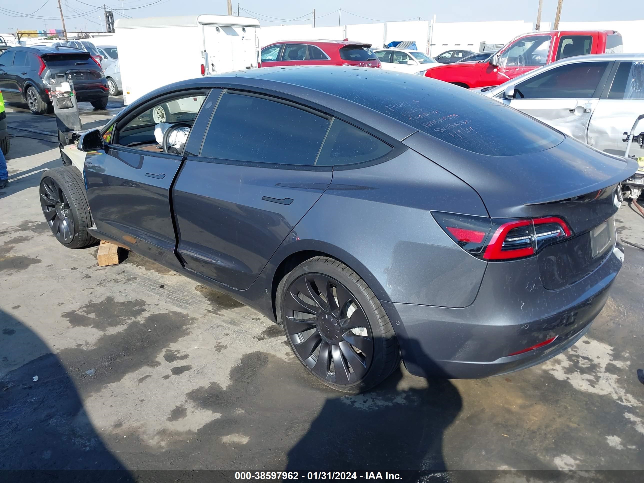 Photo 2 VIN: 5YJ3E1EB5NF183452 - TESLA MODEL 3 