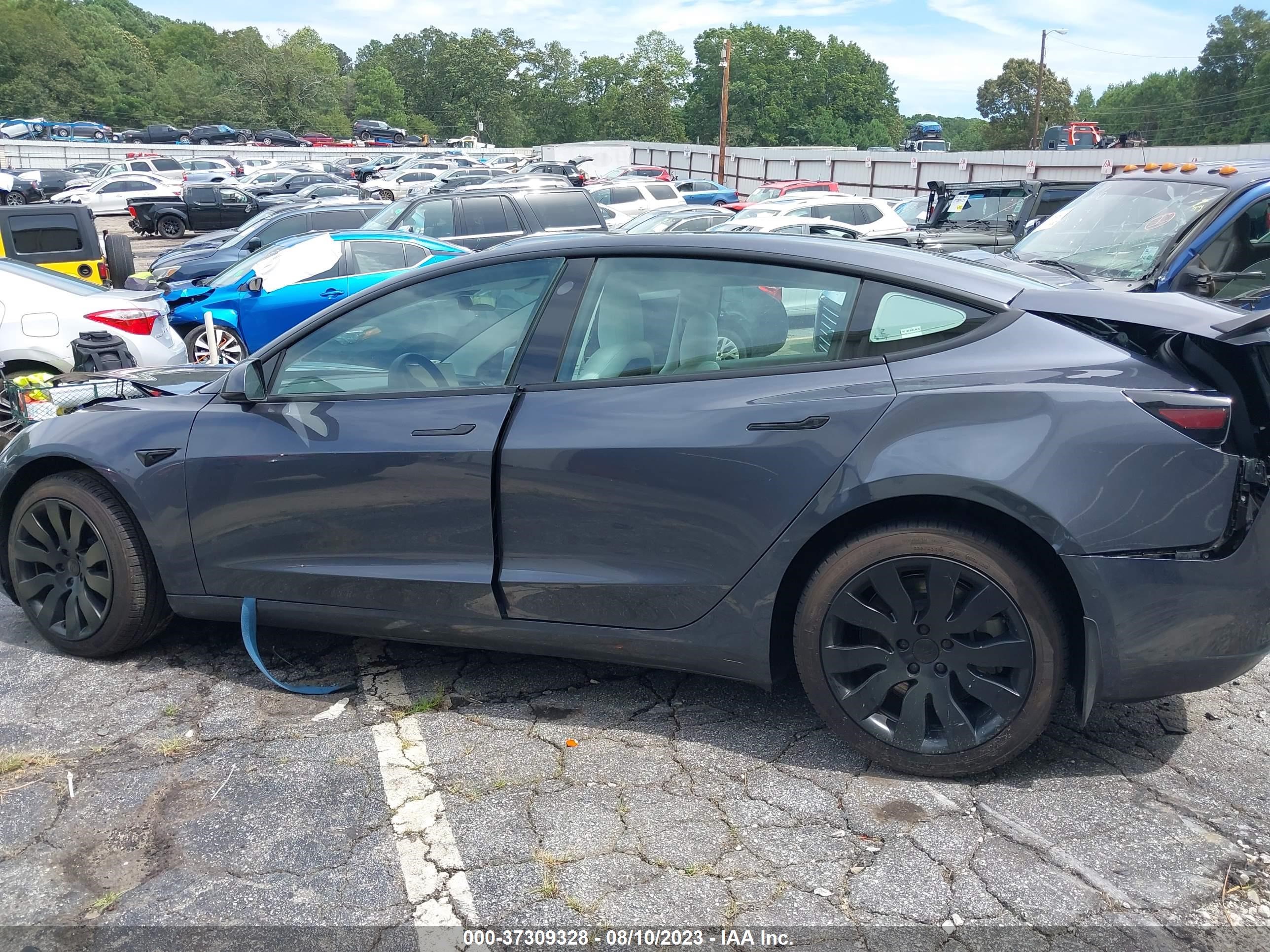 Photo 11 VIN: 5YJ3E1EB5NF200928 - TESLA MODEL 3 