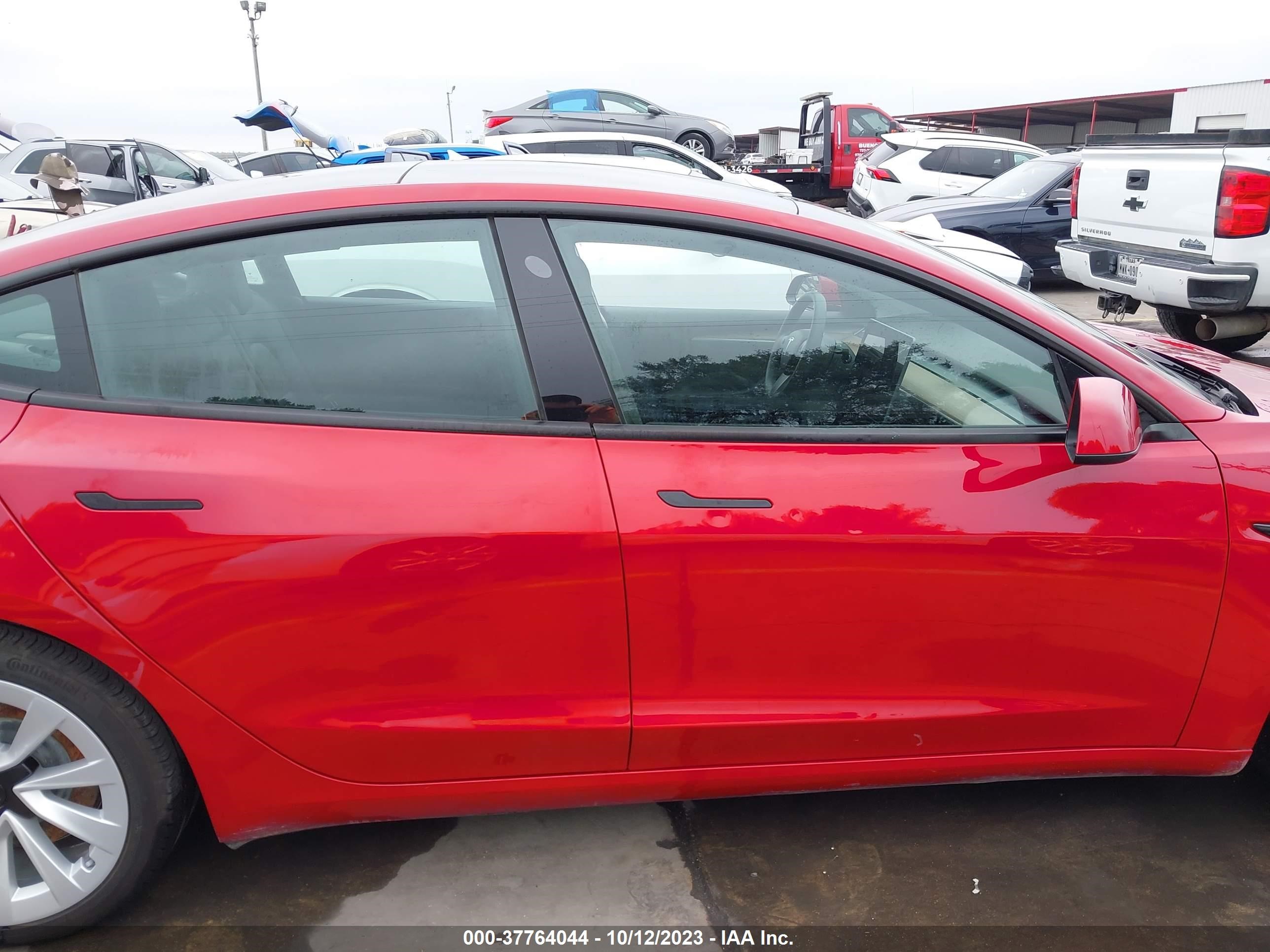 Photo 12 VIN: 5YJ3E1EB5NF246825 - TESLA MODEL 3 