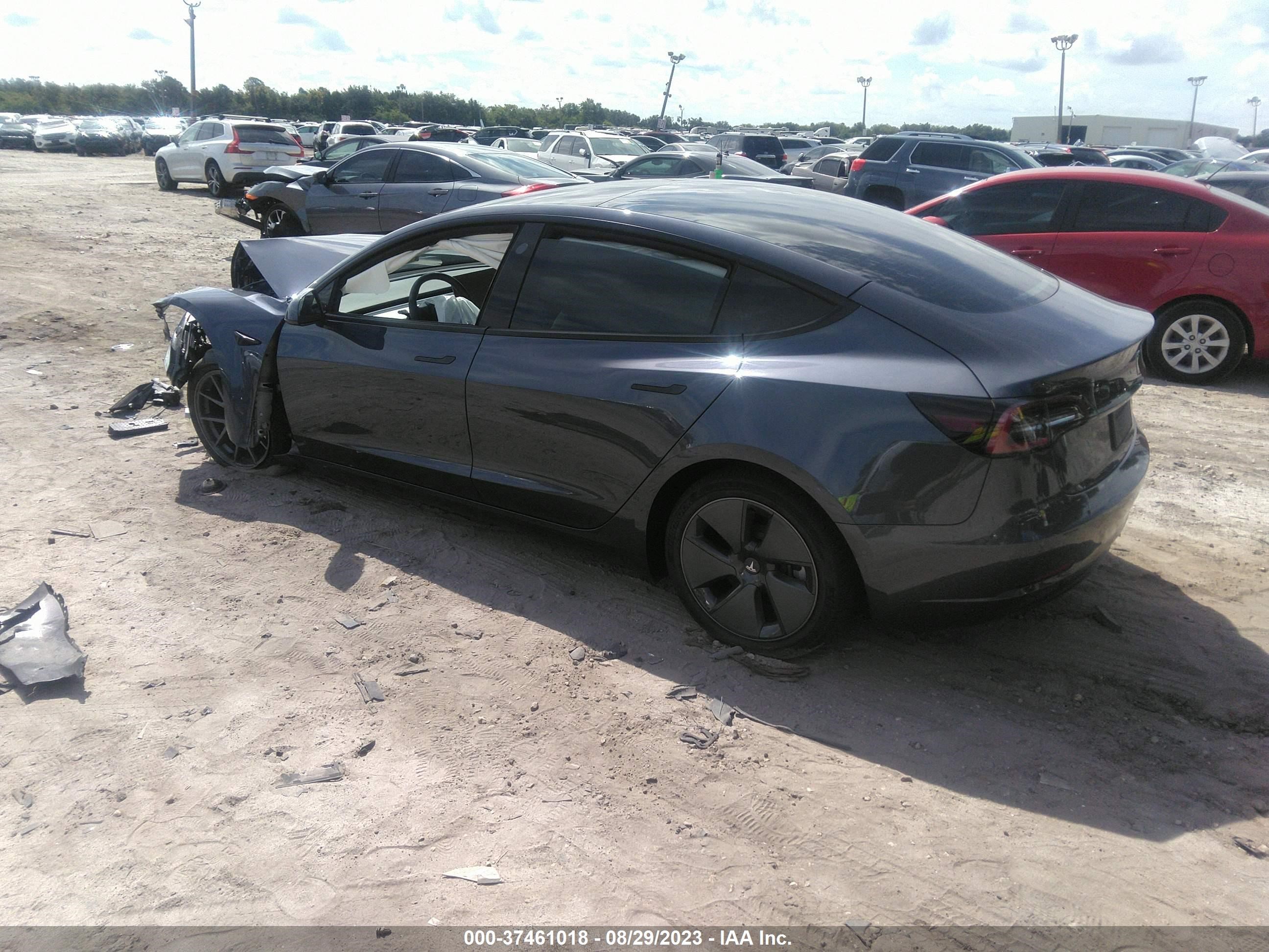 Photo 2 VIN: 5YJ3E1EB5NF311804 - TESLA MODEL 3 