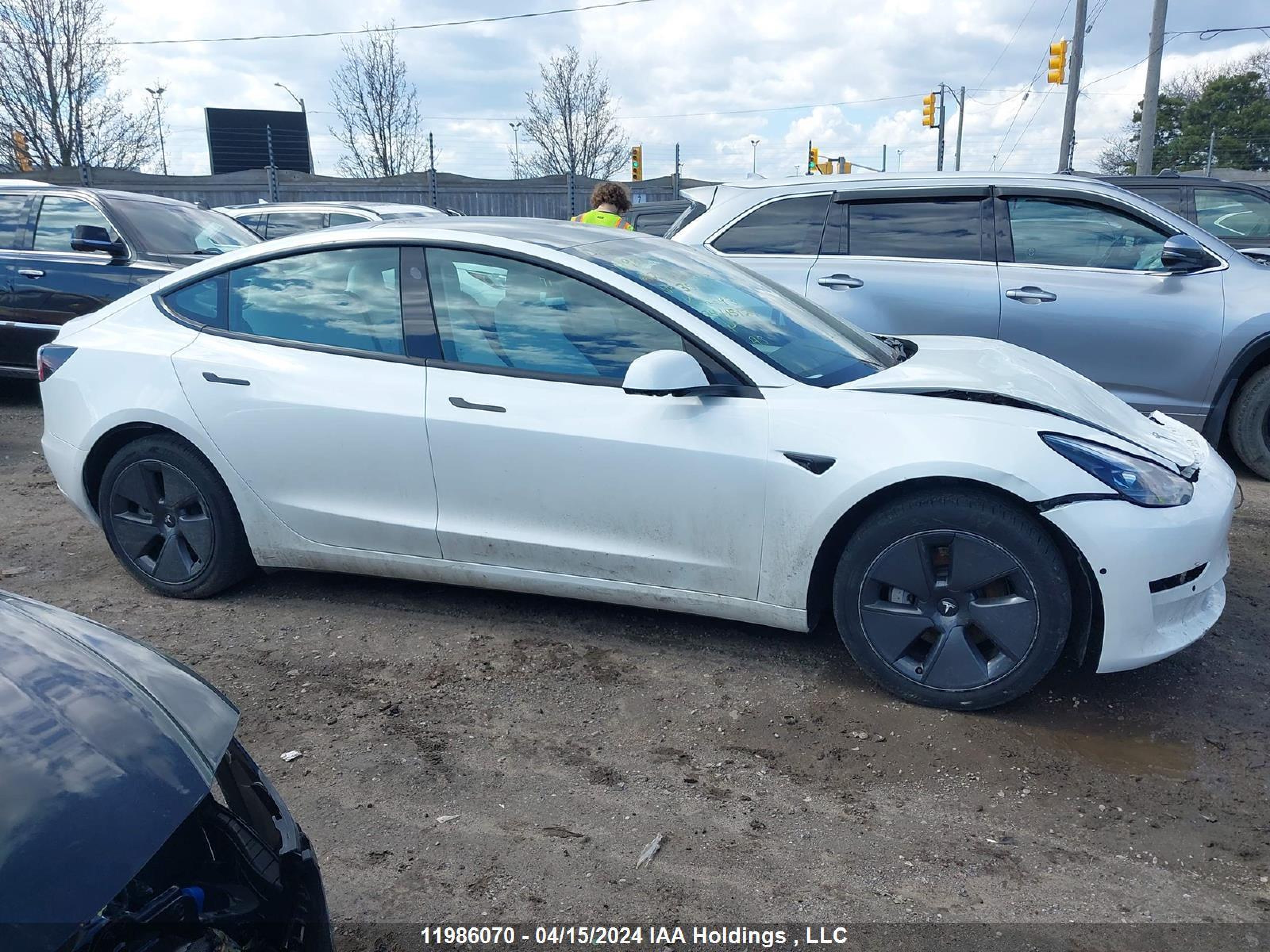 Photo 11 VIN: 5YJ3E1EB5NF352711 - TESLA MODEL 3 