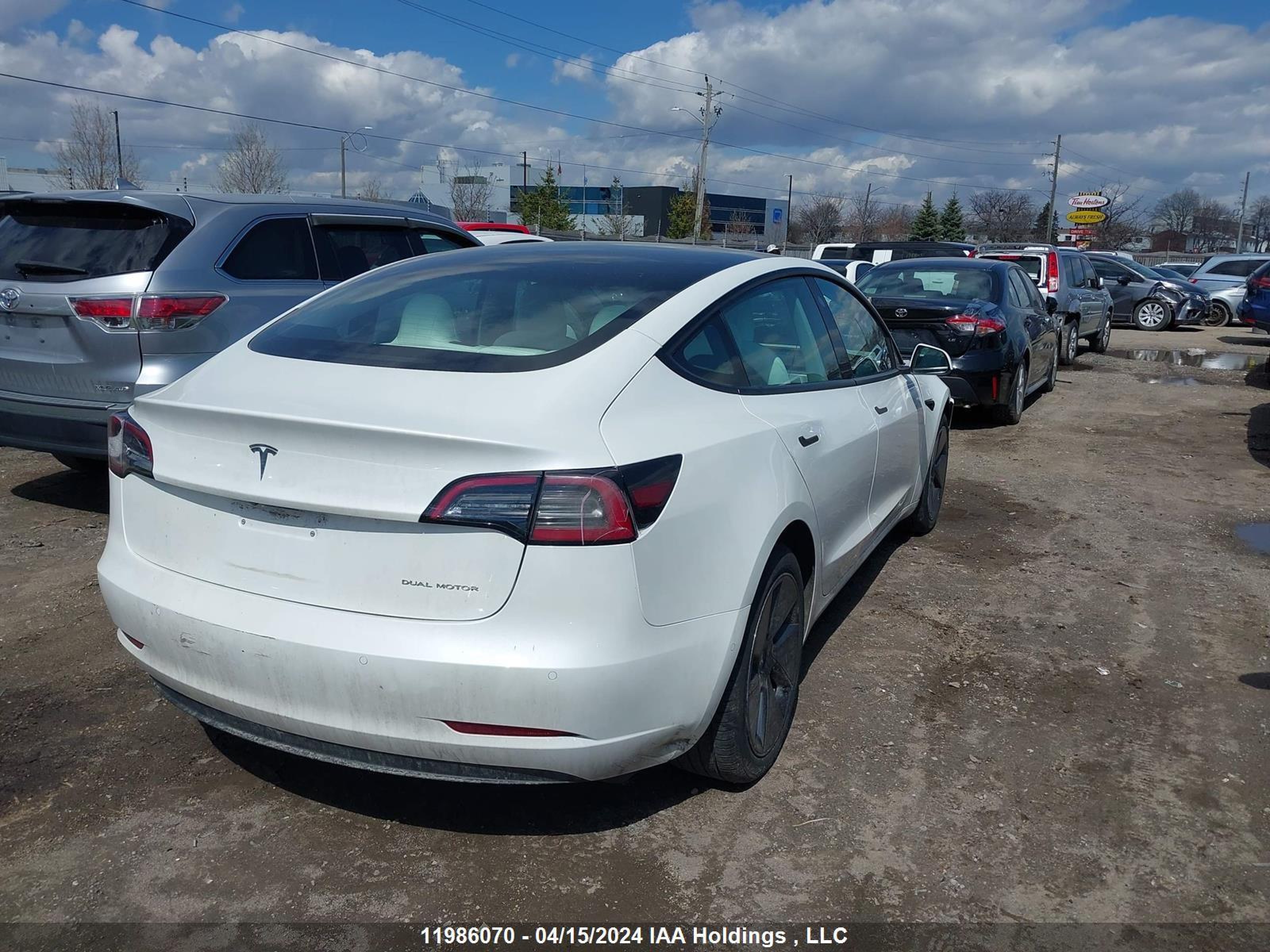 Photo 3 VIN: 5YJ3E1EB5NF352711 - TESLA MODEL 3 