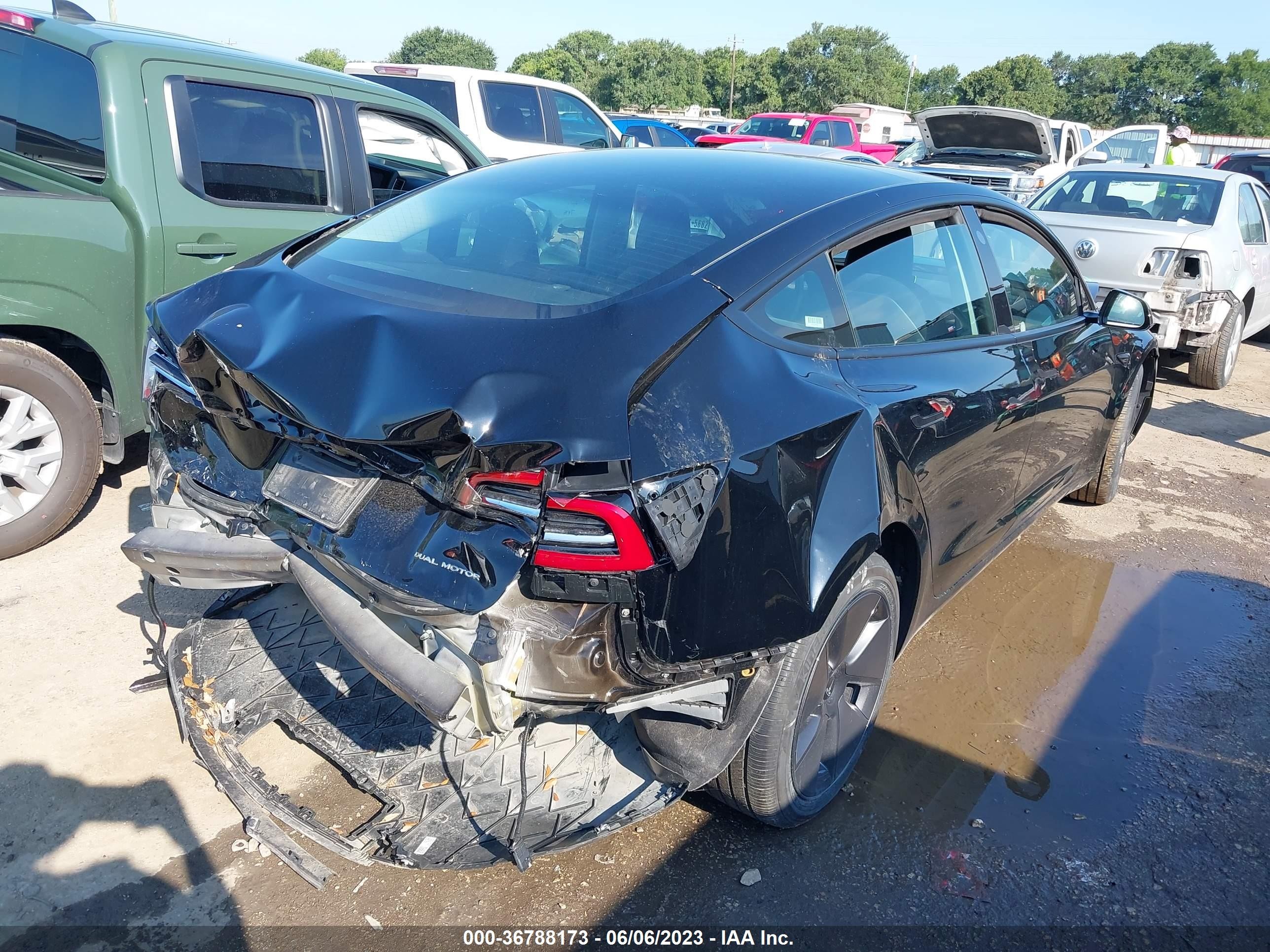 Photo 3 VIN: 5YJ3E1EB5PF416555 - TESLA MODEL 3 