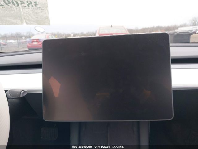 Photo 6 VIN: 5YJ3E1EB5PF591582 - TESLA MODEL 3 