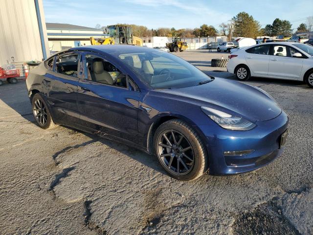 Photo 3 VIN: 5YJ3E1EB6JF064397 - TESLA MODEL 3 