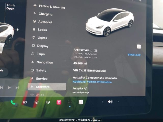 Photo 6 VIN: 5YJ3E1EB6JF066960 - TESLA MODEL 3 