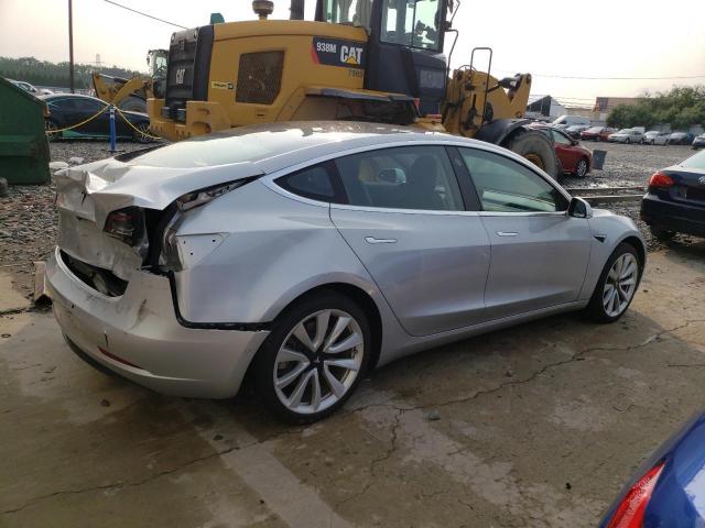 Photo 2 VIN: 5YJ3E1EB6JF069227 - TESLA MODEL 3 